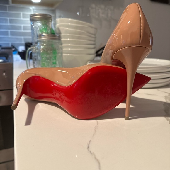 Christian Louboutin So Kate - Picture 7 of 7